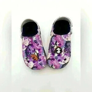 Kids clogs